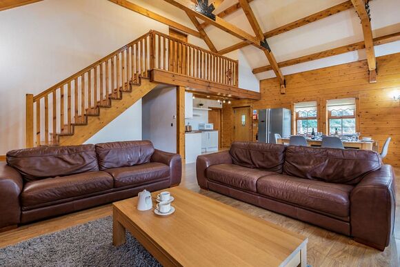 Oakridge Lodge - Redbrick Woodland Lodges, Edwinstowe