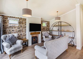 Tweed Lodge VIP Pet - Ruthven Falls, Ruthven