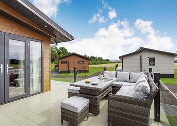 Earn Lodge VIP - Ruthven Falls, Ruthven