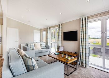 Earn Lodge VIP - Ruthven Falls, Ruthven