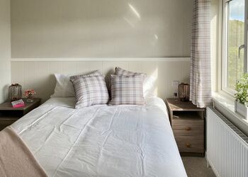 Esk Lodge VIP Pets - Ruthven Falls, Ruthven