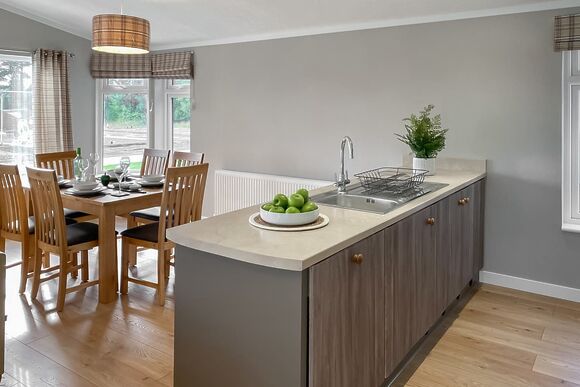 Esk Lodge VIP - Ruthven Falls, Ruthven