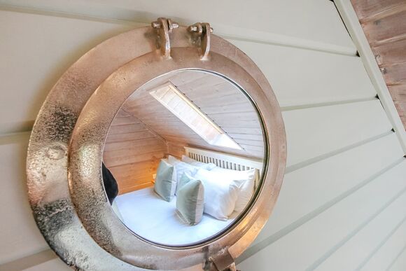 Osprey VIP, Osprey VIP (Pet) - Penrhos Park, Llanrhystud, Cardiganshire