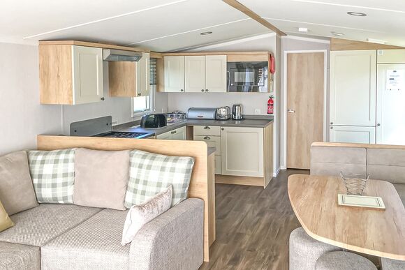 Eagle Gold - Penrhos Park, Llanrhystud, Cardiganshire