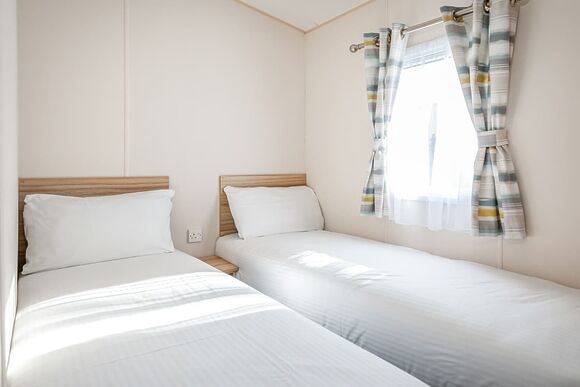 Gold  2 Bed Slps 6 (Pet) - Ribble Valley Country and Leisure Park, Gisburn