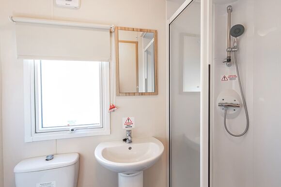 Gold  2 Bed Slps 6 (Pet) - Ribble Valley Country and Leisure Park, Gisburn