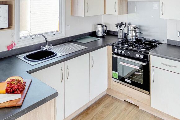 Gold  2 Bed Slps 6 - Ribble Valley Country and Leisure Park, Gisburn