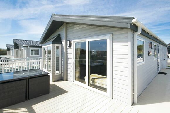 Platinum Lodge - Ribble Valley Country and Leisure Park, Gisburn