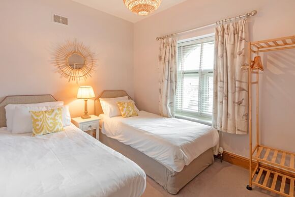 Deerpark Cottage - Ribblesdale Lodges, Gisburn, Yorkshire Dales