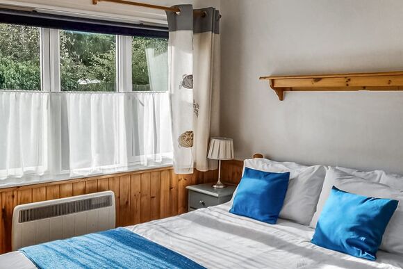 River Edge Lodge - River Edge Lodges, Bridge of Earn, Perth