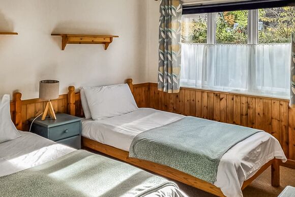River Edge Lodge - River Edge Lodges, Bridge of Earn, Perth