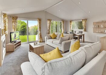 Limetree Lodge 3 Hot Tub - Wooler Riverside Holiday Park, Wooler