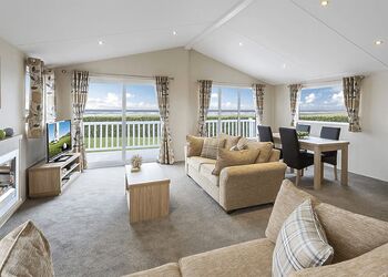 Limetree Lodge 3 Hot Tub (Pets Welcome) - Riverside Leisure Park, Wooler