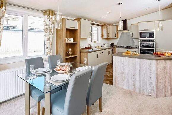 Limetree Lodge 2 Hot Tub - Wooler Riverside Holiday Park, Wooler