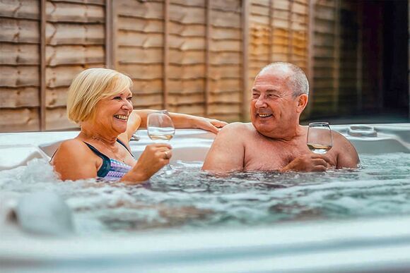 Limetree Lodge 3 Hot Tub - Wooler Riverside Holiday Park, Wooler