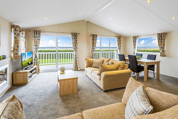 Limetree Lodge 3 Hot Tub (Pets Welcome) - Wooler Riverside Holiday Park, Wooler