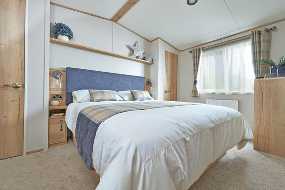 Premium Bluebell Caravan with Decking (Sleeps 4) - Wooler Riverside Holiday Park, Wooler