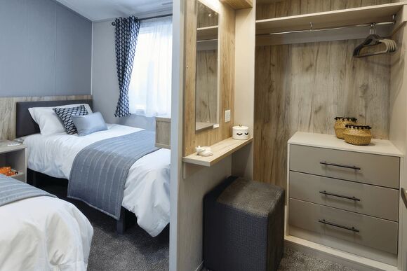 Superior Oak Lodge (Sleeps 4) - Wooler Riverside Holiday Park, Wooler