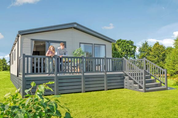 Superior Oak Lodge (Sleeps 6, Dog Friendly) - Wooler Riverside Holiday Park, Wooler