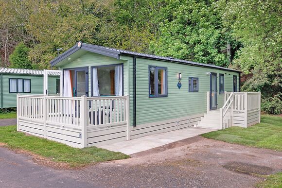 Neurodiverse Friendly Daisy Caravan Decking Slps 5 - Wooler Riverside Holiday Park, Wooler