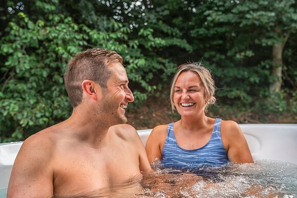 Superior Oak Lodge Hot Tub (Sleeps 4) - Wooler Riverside Holiday Park, Wooler