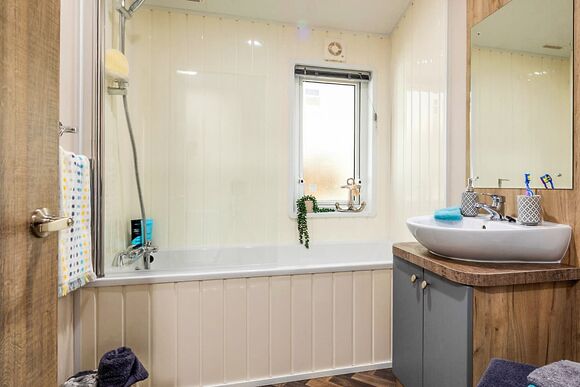 Please note, images are for representational purposes only, individual makes and models may vary 