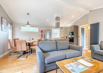 Bakewell Premier Lodge - Rivendale Lodge Retreat, Ashbourne