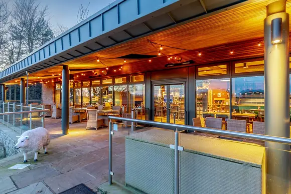 Rivendale Lodge Retreat, Ashbourne