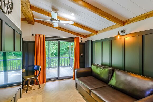 Dovedale Lodge - Rivendale Lodge Retreat, Ashbourne