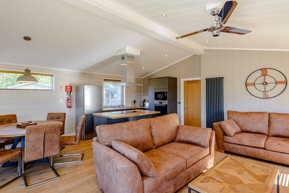 Bakewell Lodge - Rivendale Lodge Retreat, Ashbourne