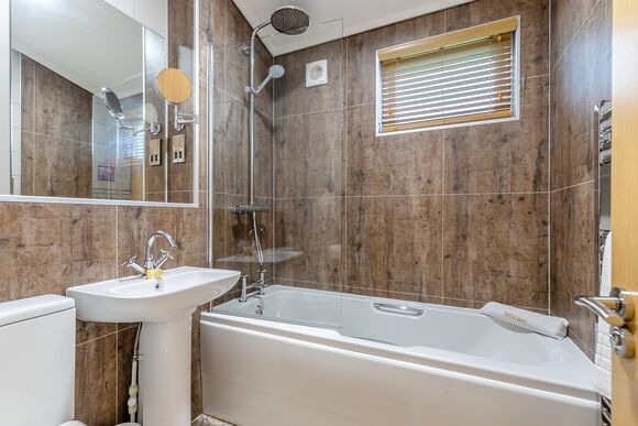 Hulme End Lodge - Rivendale Lodge Retreat, Ashbourne