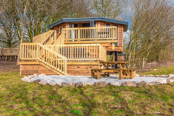 Hartington Treehouses - Rivendale Lodge Retreat, Ashbourne
