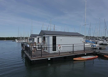 Marine Lodge 