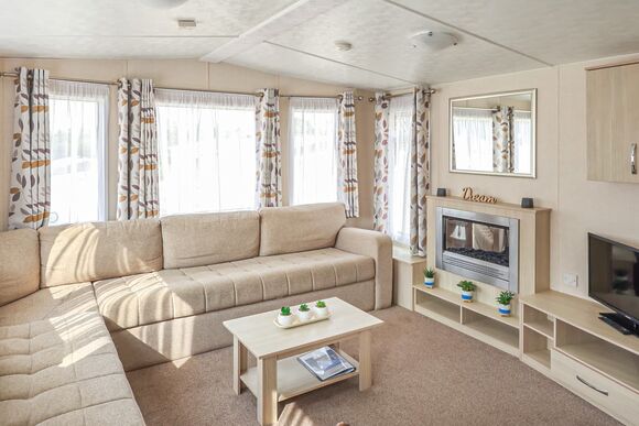 Lowford Caravan - Mercury Yacht Harbour and Holiday Park, Hamble