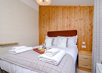 The Folkesworth (Pet) 