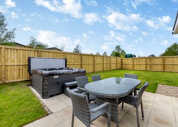 Meadow House - Rookery Manor Cottages, Edingworth, Weston-super-Mare