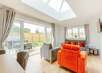 Meadow House - Rookery Manor Cottages, Edingworth, Weston-super-Mare