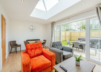 Meadow House - Rookery Manor Cottages, Edingworth, Weston-super-Mare