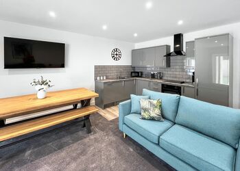 Kingfisher4 Bed House - Rookery Manor Cottages, Edingworth, Weston-super-Mare