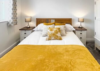 Kingfisher4 Bed House - Rookery Manor Cottages, Edingworth, Weston-super-Mare