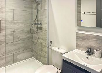 Robin1 Bed House Pet - Rookery Manor Cottages, Edingworth, Weston-super-Mare