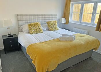 Skylark House - Rookery Manor Cottages, Edingworth, Weston-super-Mare