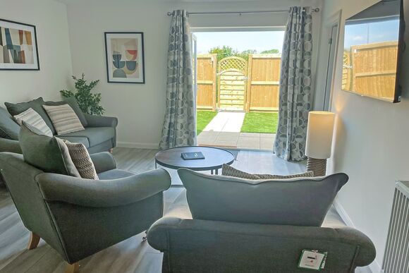 Skylark House - Rookery Manor Cottages, Edingworth, Weston-super-Mare