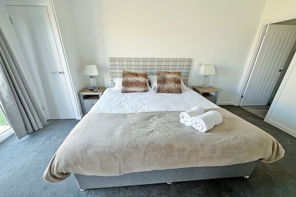 Skylark House - Rookery Manor Cottages, Edingworth, Weston-super-Mare