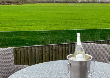 Hawthorn Luxury Lodge 