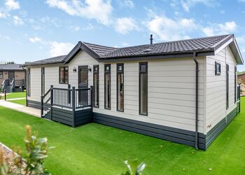 Holly Luxury Lodge - Rookery Manor Lodges, Edingworth