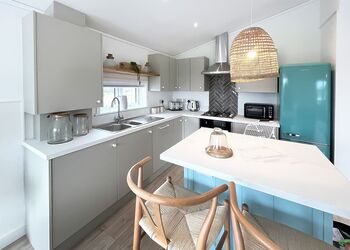 Elm Lodge - Rookery Manor Lodges, Edingworth