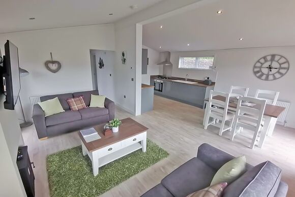 Plum Lodge - Rookery Manor Lodges, Edingworth