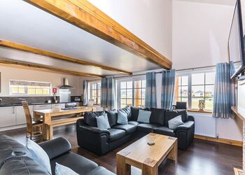 Oystercatcher Lodge Pet - Hornsea Lakeside Lodges, Hornsea