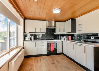 Dovetail Lodge - Hornsea Lakeside Lodges, Hornsea